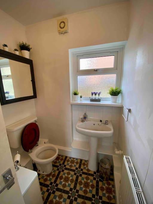 Brickworks - 2 Bedrooms, 15 Mins Walk To The Centre, With Garden Cardiff Exterior photo