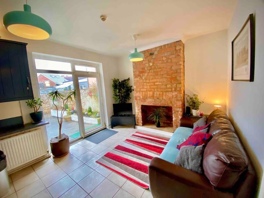 Brickworks - 2 Bedrooms, 15 Mins Walk To The Centre, With Garden Cardiff Exterior photo
